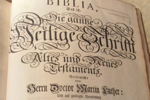 Predigt zu Römer 3,24-25 Reformation Reformationsfest Bibel Martin Luther Lukas 10, 38 - 42 Matthäus 10, 34 - 39 Micha 6.6-8 Hebräer 4 Bibel Lutherbibel in der Bibel lesen Gottes Wort annehmen