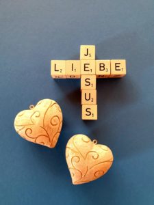 Predigt zu Apostelgeschichte 16, 9 - 15 Römer 15, 4 - 13 Matthäus 21, 1-10 Liebe Herz Jesus Markus 13, 31 - 37 Ewigkeit Jesus Tod Hoffnung Impuls der Woche Jesus Liebe Herz zwei Herzen Taufe zum Glauben kommen