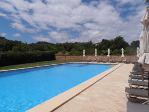 Predigt zu Hebräer 13, 20-21 Urlaub erfülltes Leben Swimmingpool auf Mallorca all inclusive Urlaub