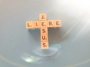 Predigt zu 1. Johannes 5, 1-5 Jubilate Liebe Jesus Gottes Sohn Kreuz 