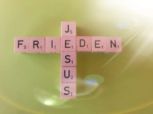 Predigt zu 1. Korinther 1, 3 Frieden leben und Frieden bringen Frieden erfahren durch Jesus Christus 1. Johannes 5, 1-5 Jubilate Jesus Christus Kreuz Hoffnung Frieden