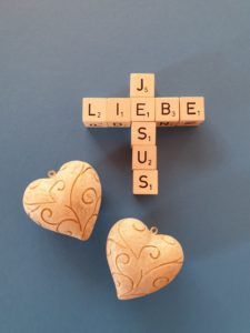 Predigt zu Römer 14,16-19 Gottes Liebe und Treue in Jesus Christus Herz und Kreuz