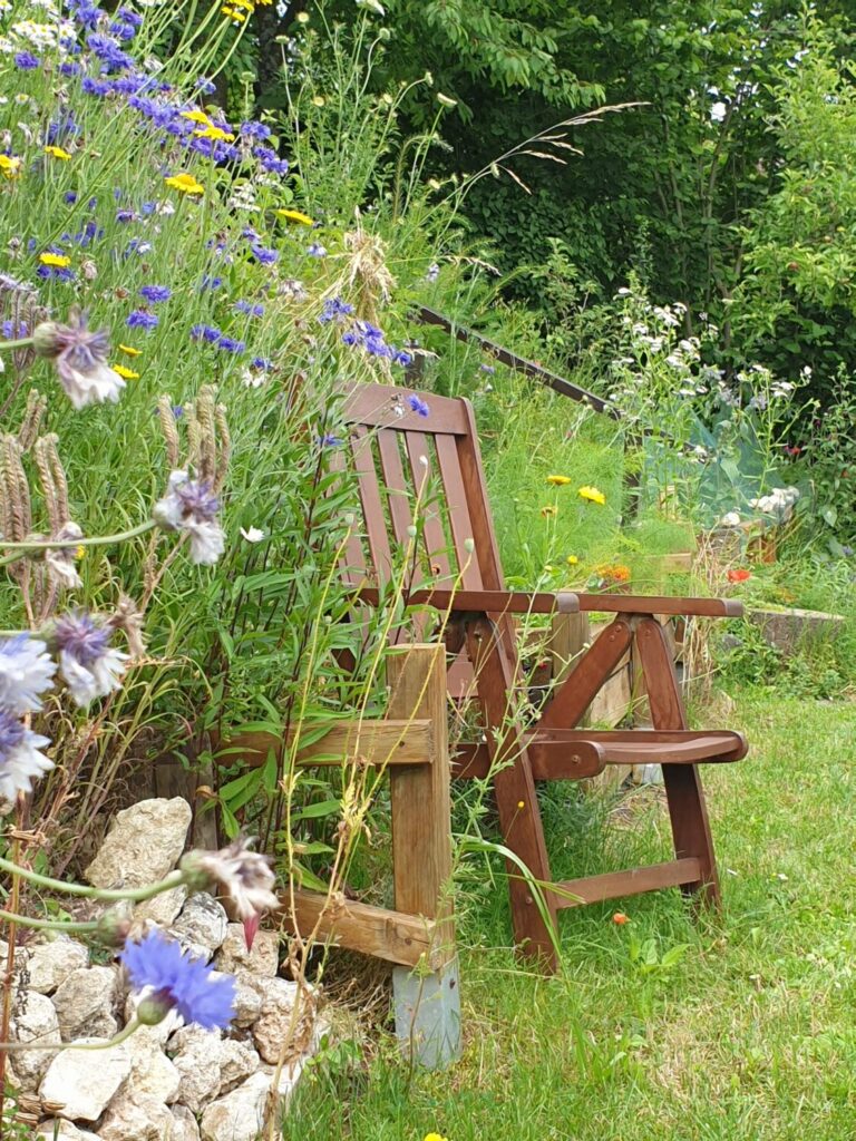 e-cards verschiedene Anlässe ausruhen zur Ruhe kommen entspannen Stuhl im Garten Urlaub Ferien Pause
