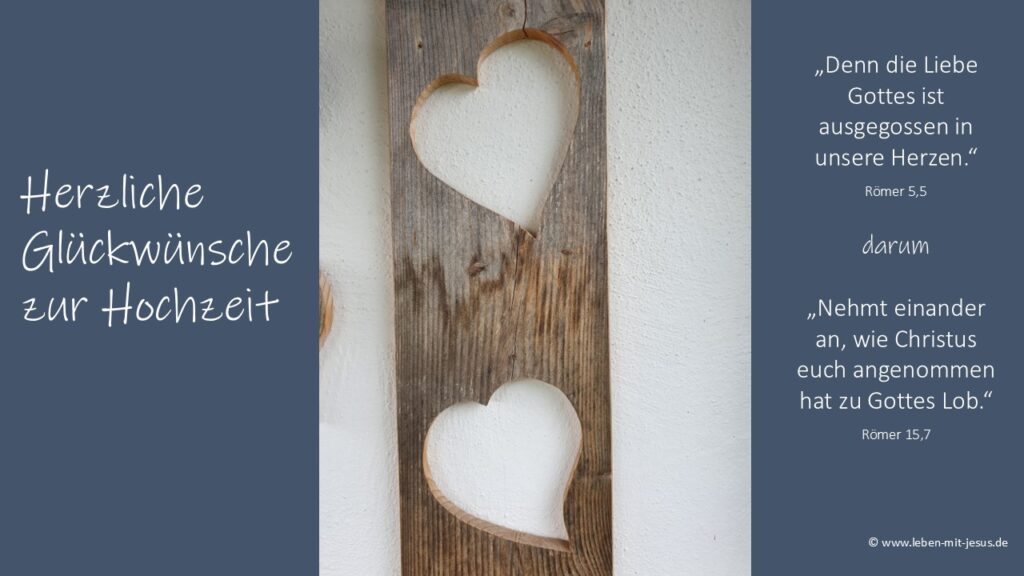 e-cards zur Hochzeit christliche e-cards mit Bibelvers Bibeltext Segenswünsche Segensverse Glückwünsche besonders moderne e-cards mit zwei Herzen Holz