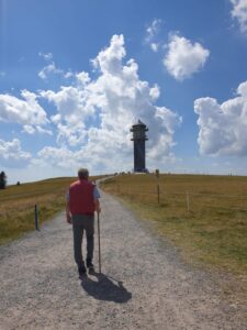 Predigt zu Matthäus 28,18 14 Sonntag nach Trinitatis mit jesus durch das Leben gehen Schritt für schritt Wandern Wanderung Feldberg Schwarzwald 
