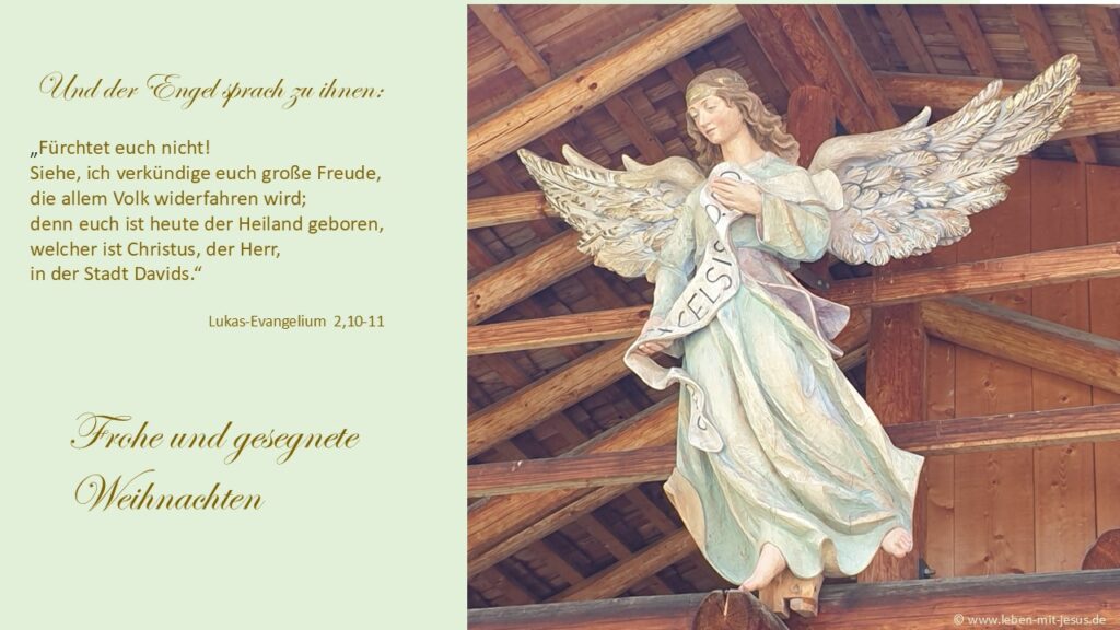 e-card zu Weihnachten Weihnachtsgruß mit Engel christliche e-card mit Bibelvers Bibeltext Segensvers Segenswunsch zu Weihnachten Weihnachtsgeschichte Holzengel im Grödnertal St. Christina Südtirol Holzkrippe Krippe Krippenengel