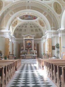 Erneuerung der Kirche Kirchengebäude Kirchenraum Gottesdienst Gemeinde