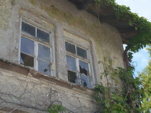 Predigt zu Apostelgeschichte 9,1-9 Teil 2 9 Sonntag nach Trinitatis zerbrochen Glas Glasscheiben Haus Leben Neuanfang